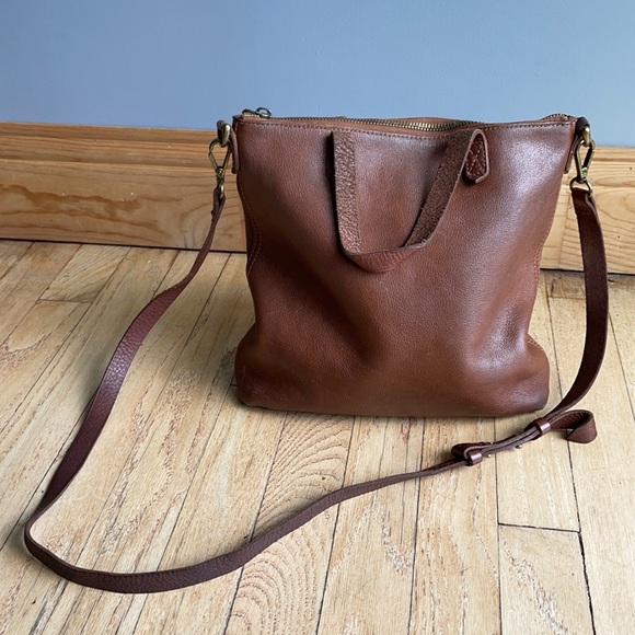 Madewell Handbags - Madewell The zip-top transport crossbody p…